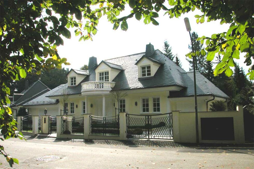 VILLA DR. KURTHUBERSTRASSE 29 MÜNCHEN GRÜNWALD KAVUN GRUPPE